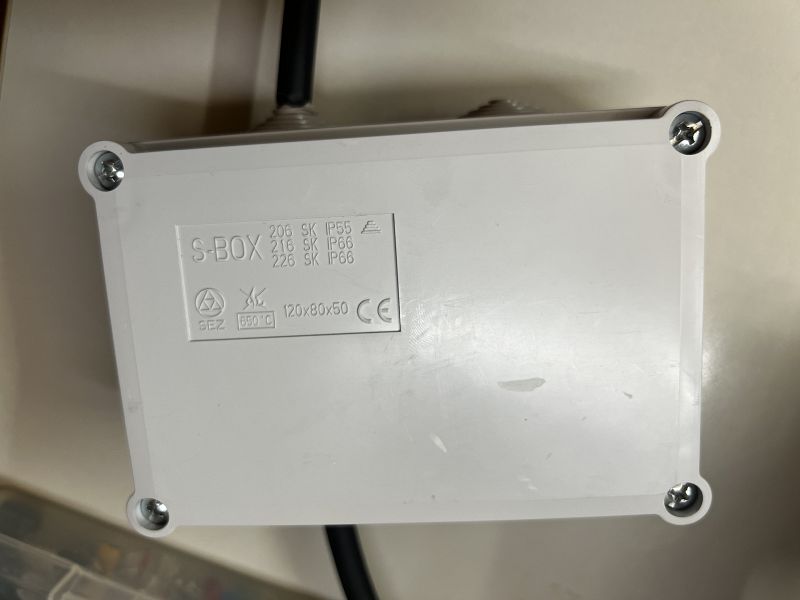 Vaizdas:Water level monitoring box2.jpg